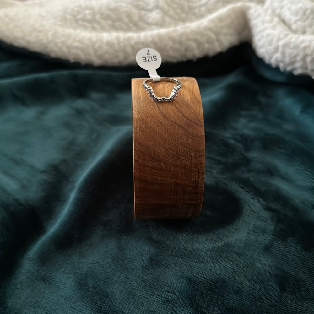 Fragrant Jewels Carnival Ring